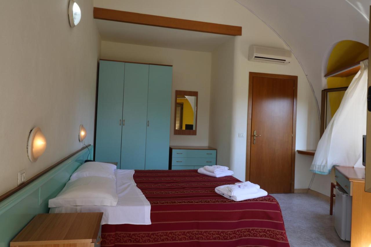 Nirvana Club Village Botricello Ngoại thất bức ảnh