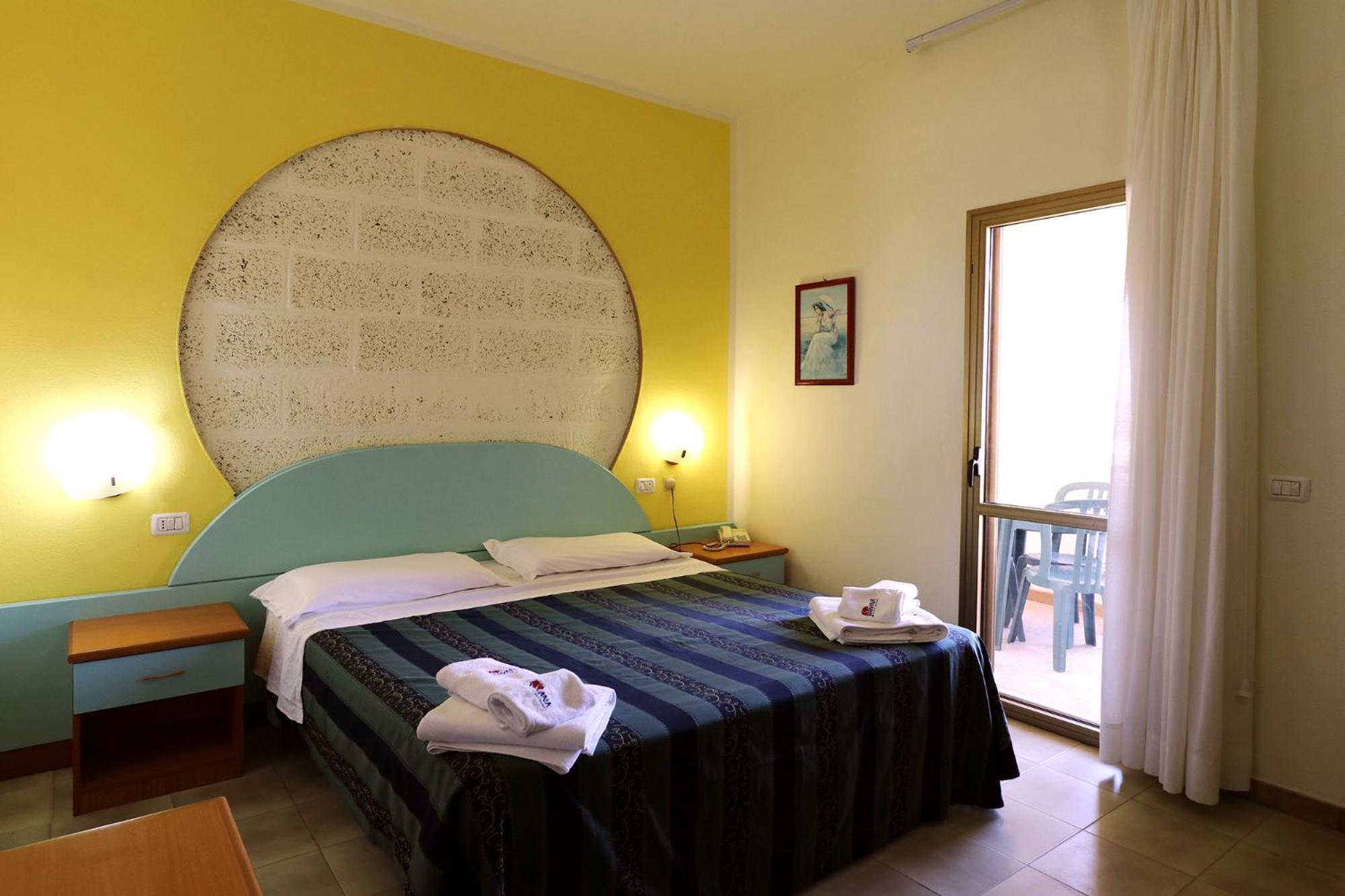 Nirvana Club Village Botricello Phòng bức ảnh