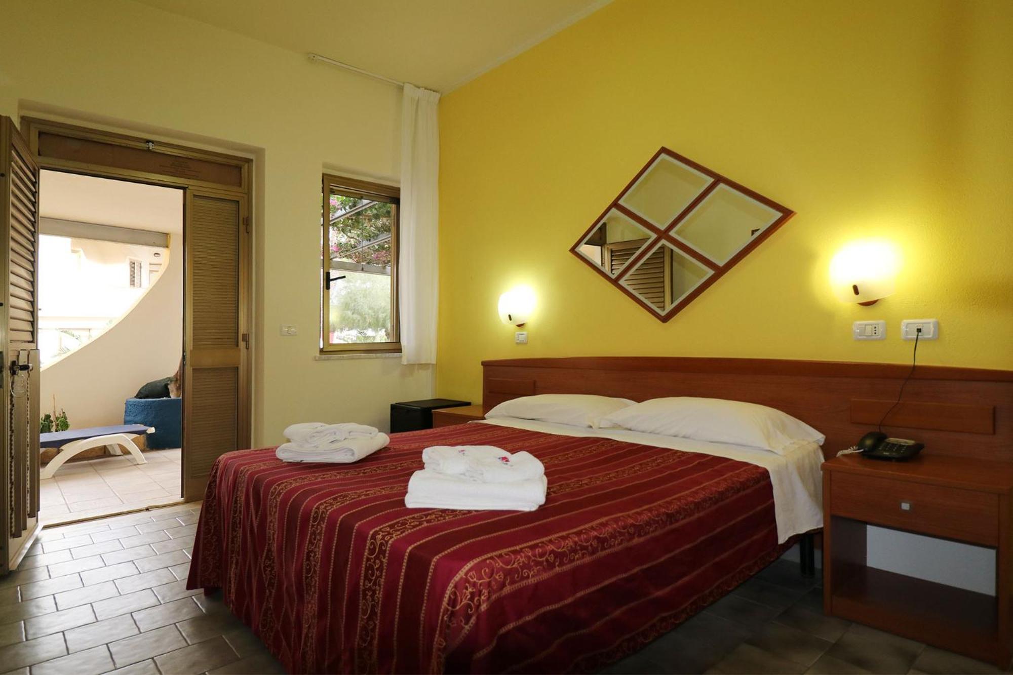 Nirvana Club Village Botricello Phòng bức ảnh